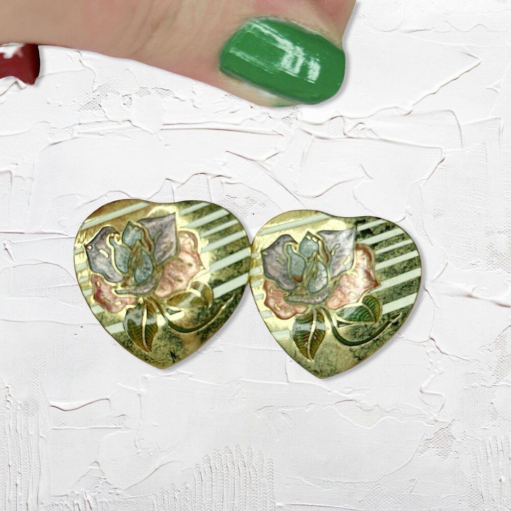6619. Goldtone Heart Vintage Cloisonné Earrings